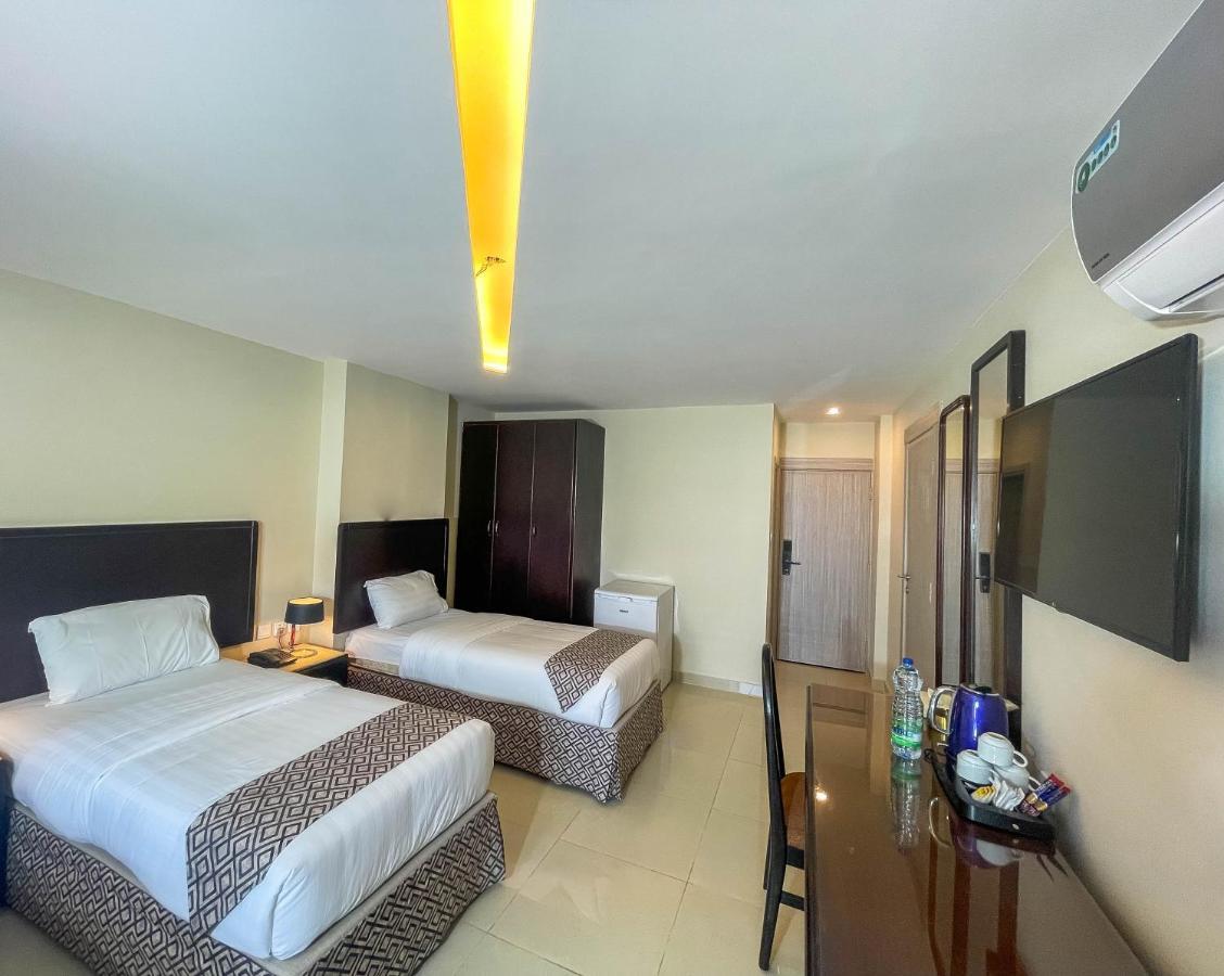Dweik Hotel 2 Акаба Екстер'єр фото